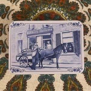 Beautiful Hellema Toile Tin